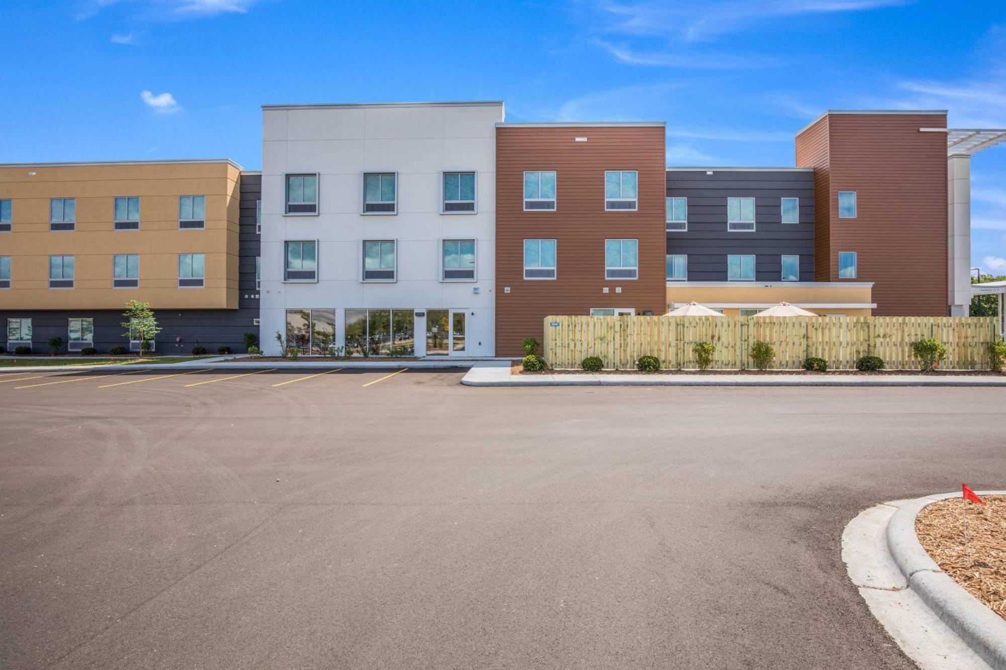 Fairfield Inn & Suites Whitewater Exteriör bild