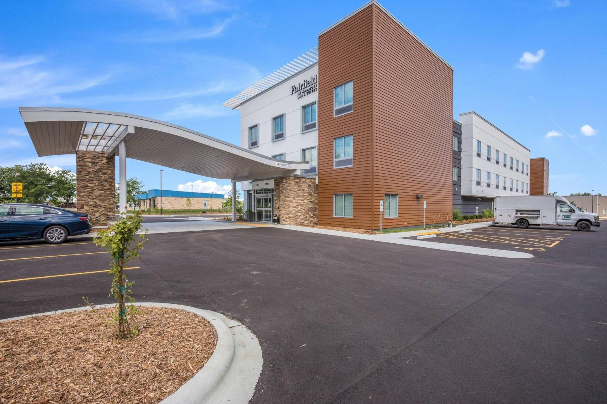 Fairfield Inn & Suites Whitewater Exteriör bild